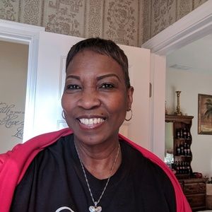 Meet your Posher, Naomi